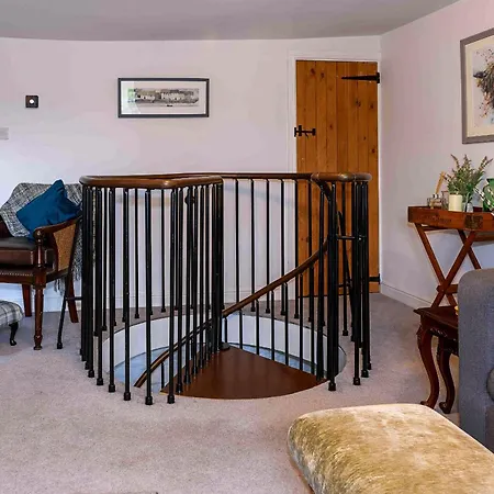 Finest Retreats - Millgate *
