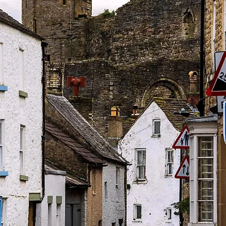 Finest Retreats - Millgate *